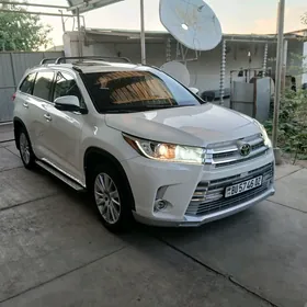 Toyota Highlander 2018