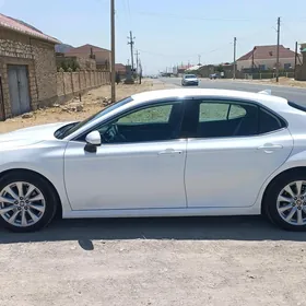 Toyota Camry 2020