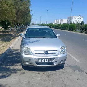 Opel Signum 2003