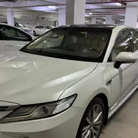 Toyota Camry 2022