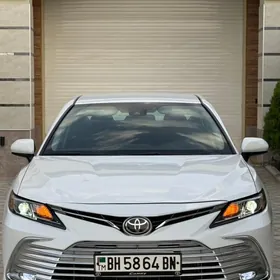 Toyota Camry 2022