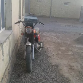 Iž Planeta 4 1990
