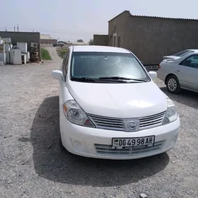 Nissan Versa 2010
