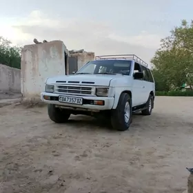 Nissan Pathfinder 1995