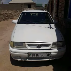 Opel Vectra 1992