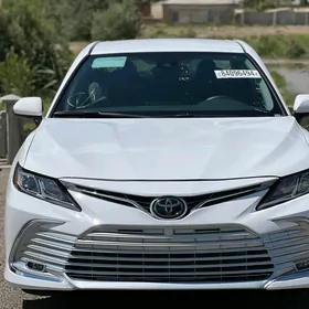 Toyota Camry 2022