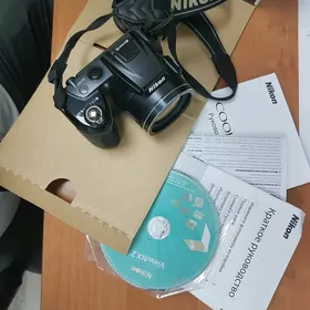 Nikon Fotaparat