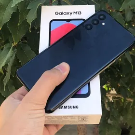 Samsung M13