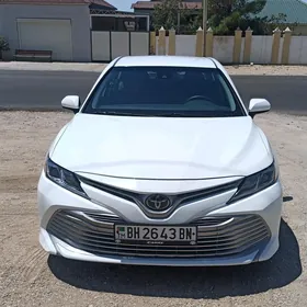 Toyota Camry 2020
