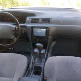 Toyota Camry 1999