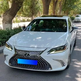 Lexus ES 350 2019