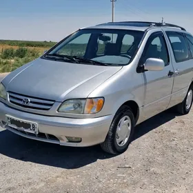 Toyota Sienna 2002