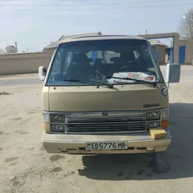 Toyota Hiace 1987