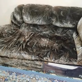 Satlyk komplekt divan