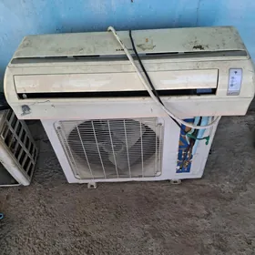 BEKO.  AKYRA
