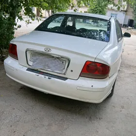 Hyundai Sonata 2003