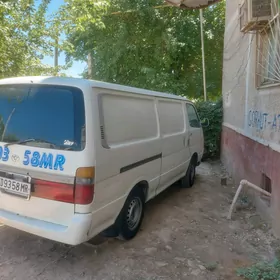 Toyota Hiace 2002