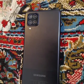 Samsung A12
