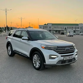 Ford Explorer 2022