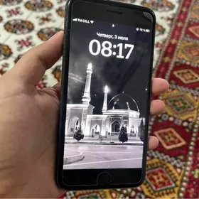 Iphone  8+
