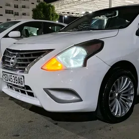 Nissan Sunny 2015