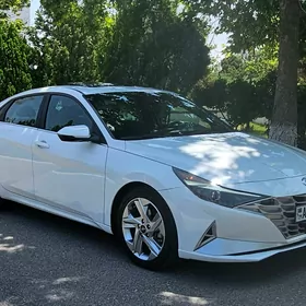 Hyundai Elantra 2021