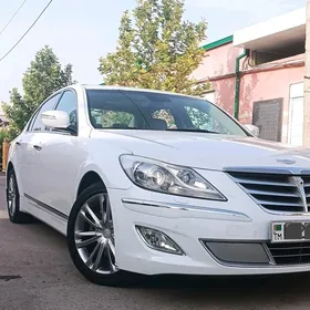 Hyundai Genesis 2012