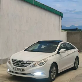 Hyundai Sonata 2012
