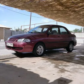 Kia Sephia 1999
