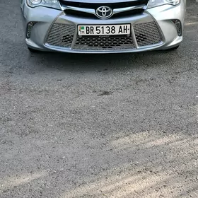 Toyota Camry 2016