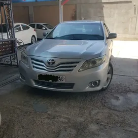 Toyota Camry 2010