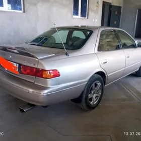 Toyota Camry 1999