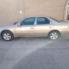 Toyota Camry 2001