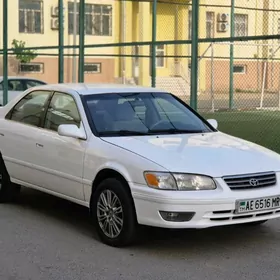 Toyota Camry 1998