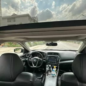 Nissan Maxima 2018