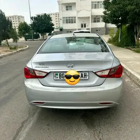 Hyundai Sonata 2011