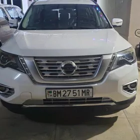 Nissan Pathfinder 2018
