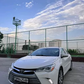 Toyota Camry 2017