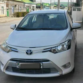 Toyota Yaris 2014