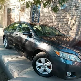 Toyota Camry 2011