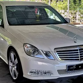 Mercedes-Benz E350 2011