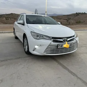 Toyota Camry 2016