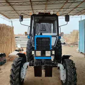 MTZ 82 2012