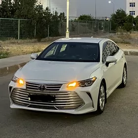 Toyota Avalon 2022