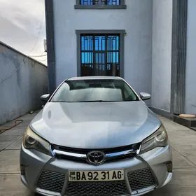 Toyota Camry 2015