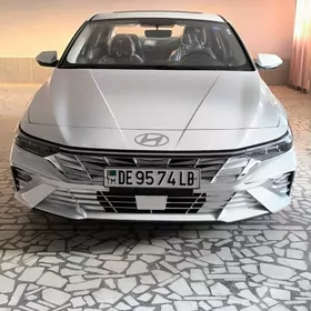 Hyundai Elantra 2025
