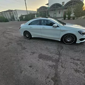 Mercedes-Benz CLA 2015