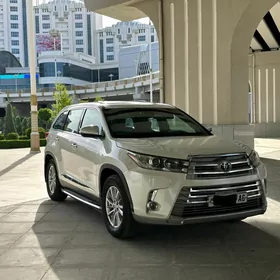 Toyota Highlander 2019