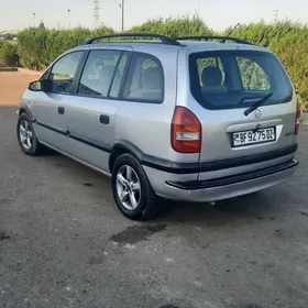 Opel Zafira 2001