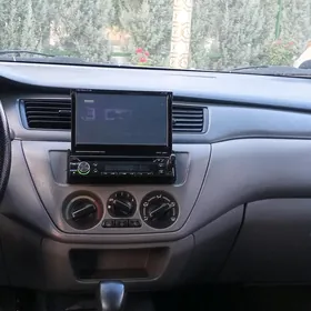 Mitsubishi Lancer 2005